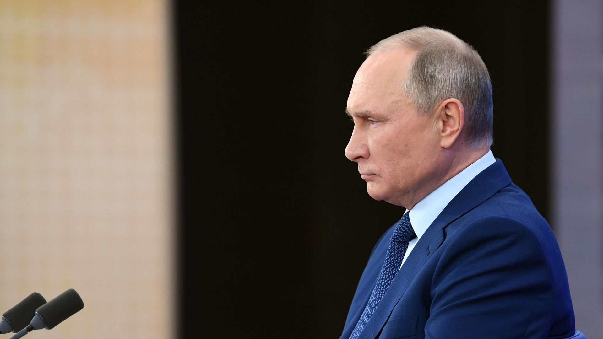 Президент РФ Владимир Путин на большой ежегодной пресс-конференции в режиме видеоконференции Президент РФ Владимир Путин на большой ежегодной пресс-конференции в режиме видеоконференции - РИА Новости, 1920, 18.12.2020