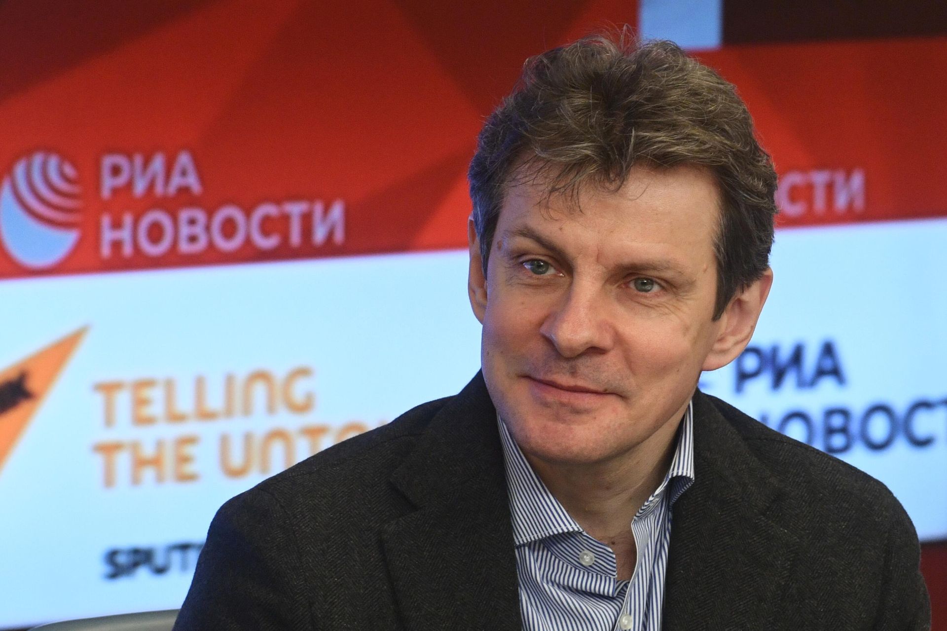 Дмитрий Трубочкин во время пресс-конференции по итогам Года театра в России в Международном мультимедийном пресс-центре МИА Россия сегодня. Дмитрий Трубочкин во время пресс-конференции по итогам Года театра в России в Международном мультимедийном пресс-центре МИА Россия сегодня. - РИА Новости, 1920, 18.12.2020