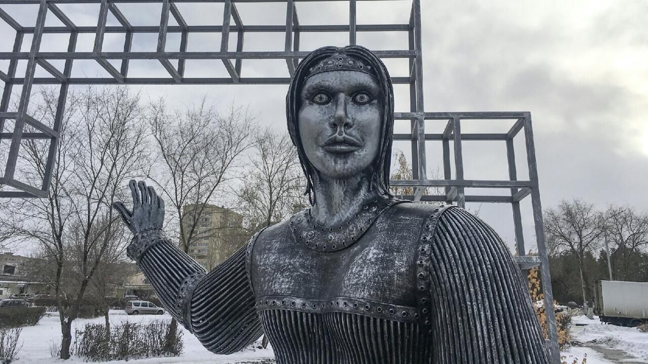 Памятник Аленке в Нововоронеже - РИА Новости, 1920, 24.12.2020