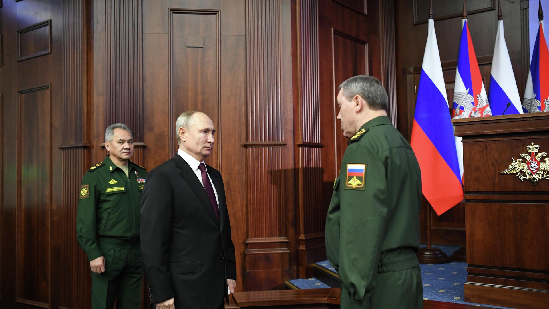 Президент РФ Владимир Путин на расширенном заседании коллегии министерства обороны Президент РФ Владимир Путин на расширенном заседании коллегии министерства обороны - РИА Новости, 1920, 21.12.2020