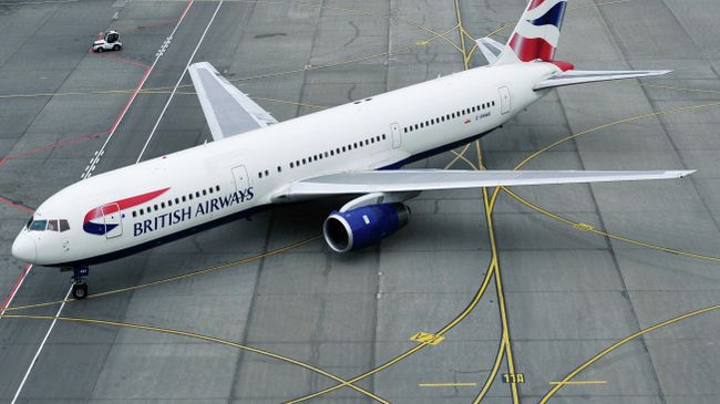 Пассажирский самолет Боинг 767 авиакомпании British Airways