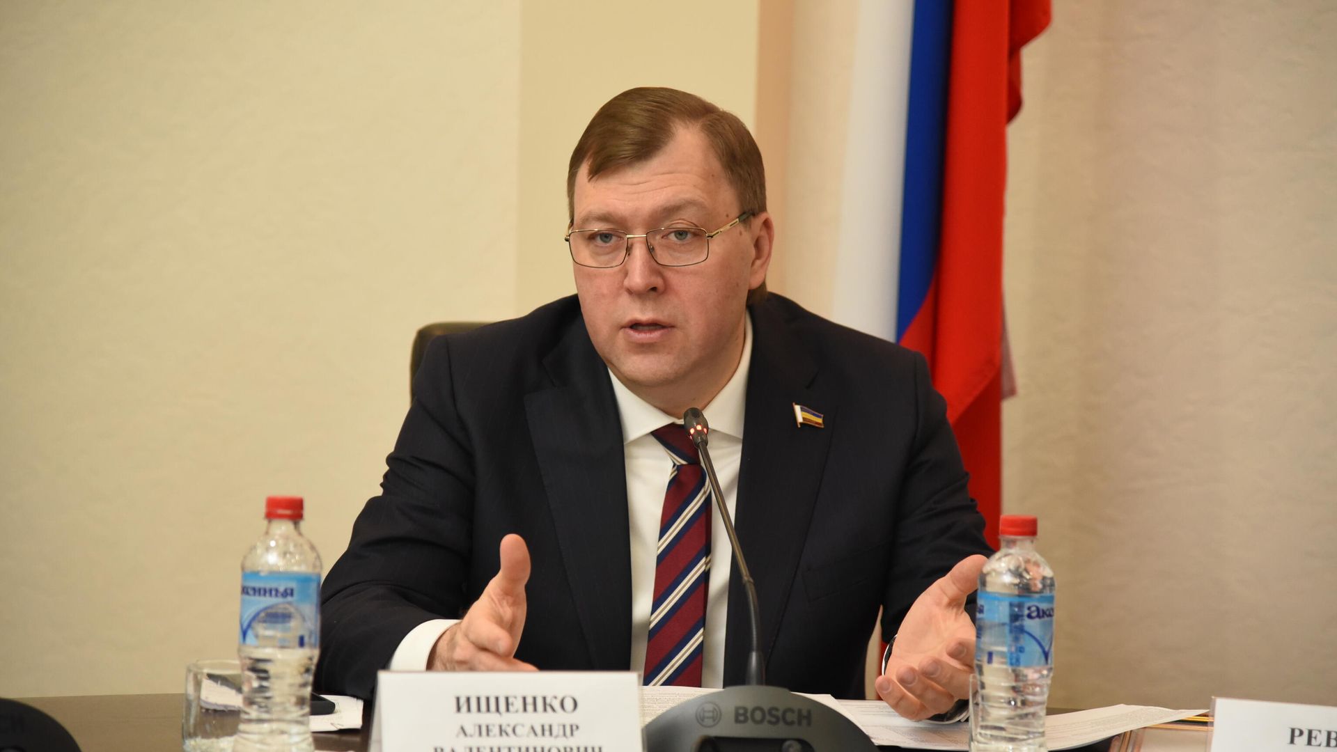 Председатель законодательного собрания Ростовской области Александр Ищенко Председатель законодательного собрания Ростовской области Александр Ищенко - РИА Новости, 1920, 27.03.2025