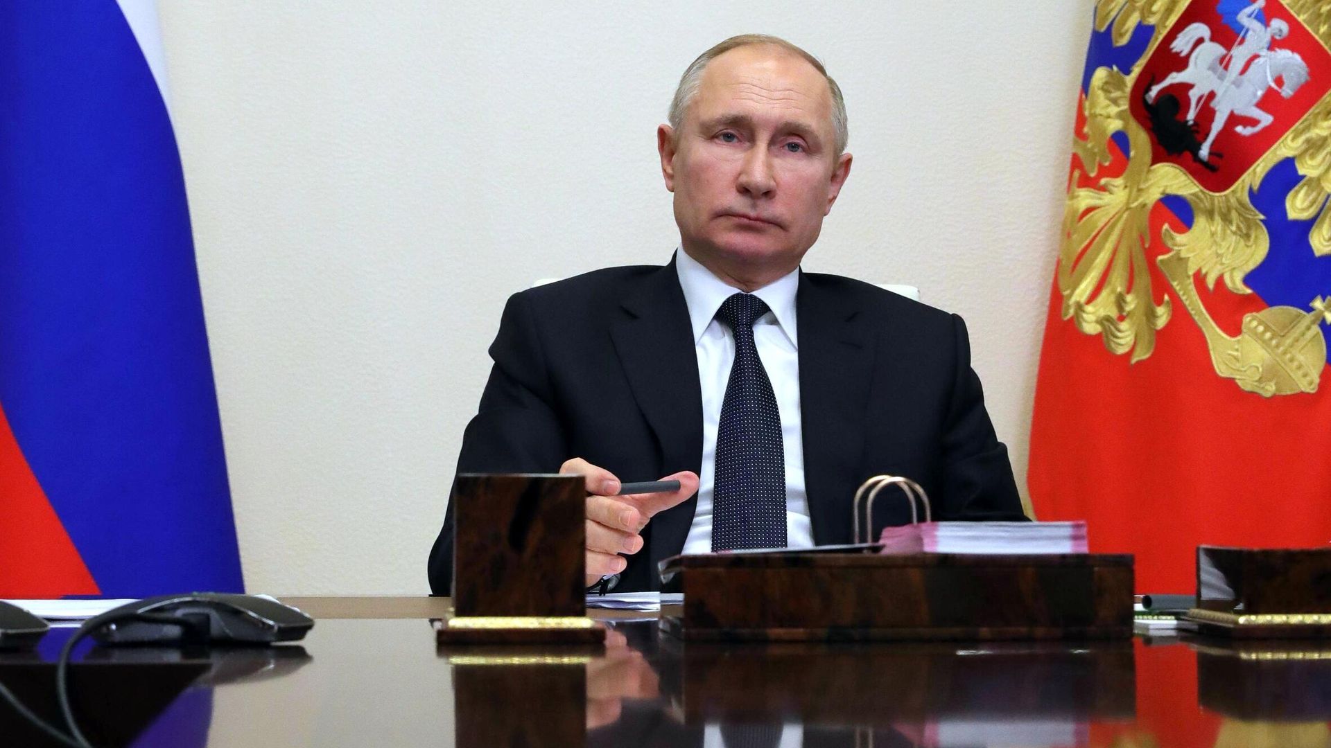 Президент России Владимир Путин проводит в режиме видеоконференции совместное заседание Государственного совета и Совета при президенте РФ по стратегическому развитию и национальным проектам Президент России Владимир Путин проводит в режиме видеоконференции совместное заседание Государственного совета и Совета при президенте РФ по стратегическому развитию и национальным проектам - РИА Новости, 1920, 27.12.2020