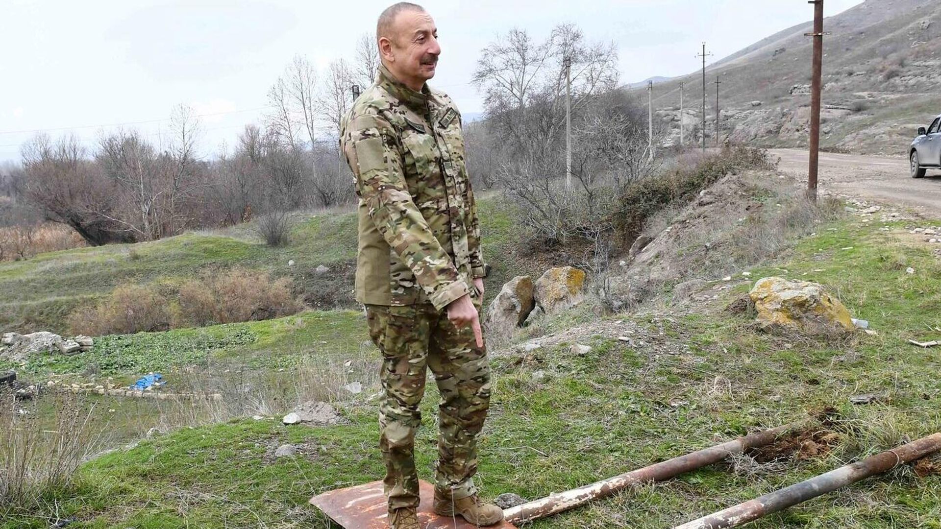 Президент Азербайджана Ильхам Алиев во время посещения Зангиланского и Губадлинского районов - РИА Новости, 1920, 05.01.2021