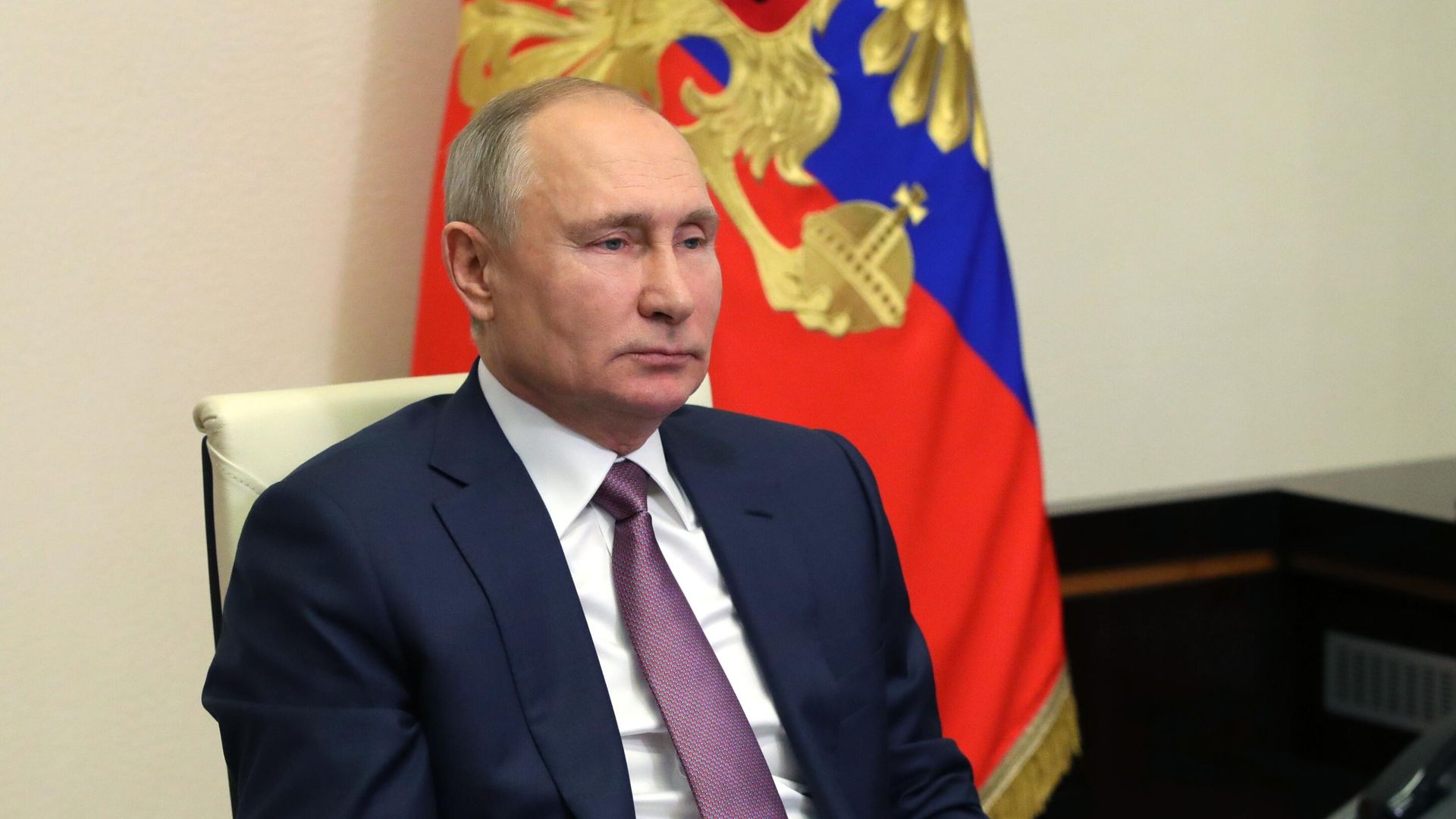 Президент РФ Владимир Путин поздравил членов Правительства РФ с наступающим Новым годом - РИА Новости, 1920, 26.12.2020