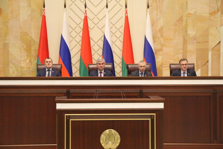 Отчет Совета Министров Союзного государства об исполнении союзного бюджета за 2019 год поступил в Парламентское Собрание и был рассмотрен на заседаниях профильных комиссий Отчет Совета Министров Союзного государства об исполнении союзного бюджета за 2019 год поступил в Парламентское Собрание и был рассмотрен на заседаниях профильных комиссий