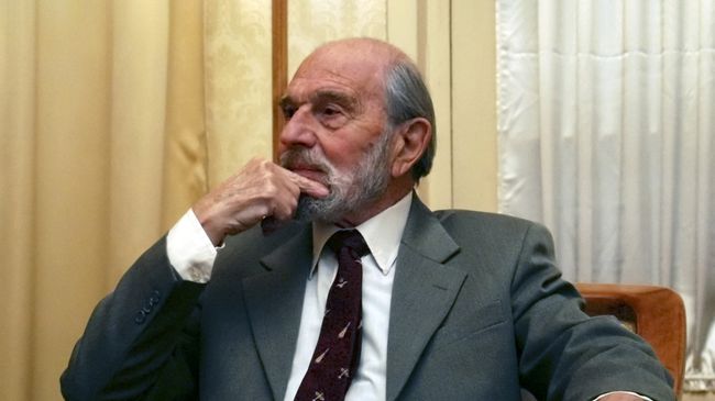 Бывший британский шпион Джордж Блейк в Москве. 15 ноября 2006. Архивное фото Бывший британский шпион Джордж Блейк в Москве. 15 ноября 2006. Архивное фото