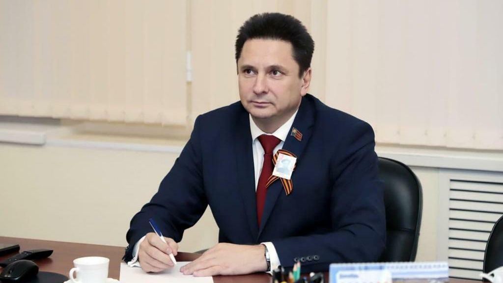 Председатель Парламента Кузбасса Вячеслав Петров Председатель Парламента Кузбасса Вячеслав Петров - РИА Новости, 1920, 29.12.2020