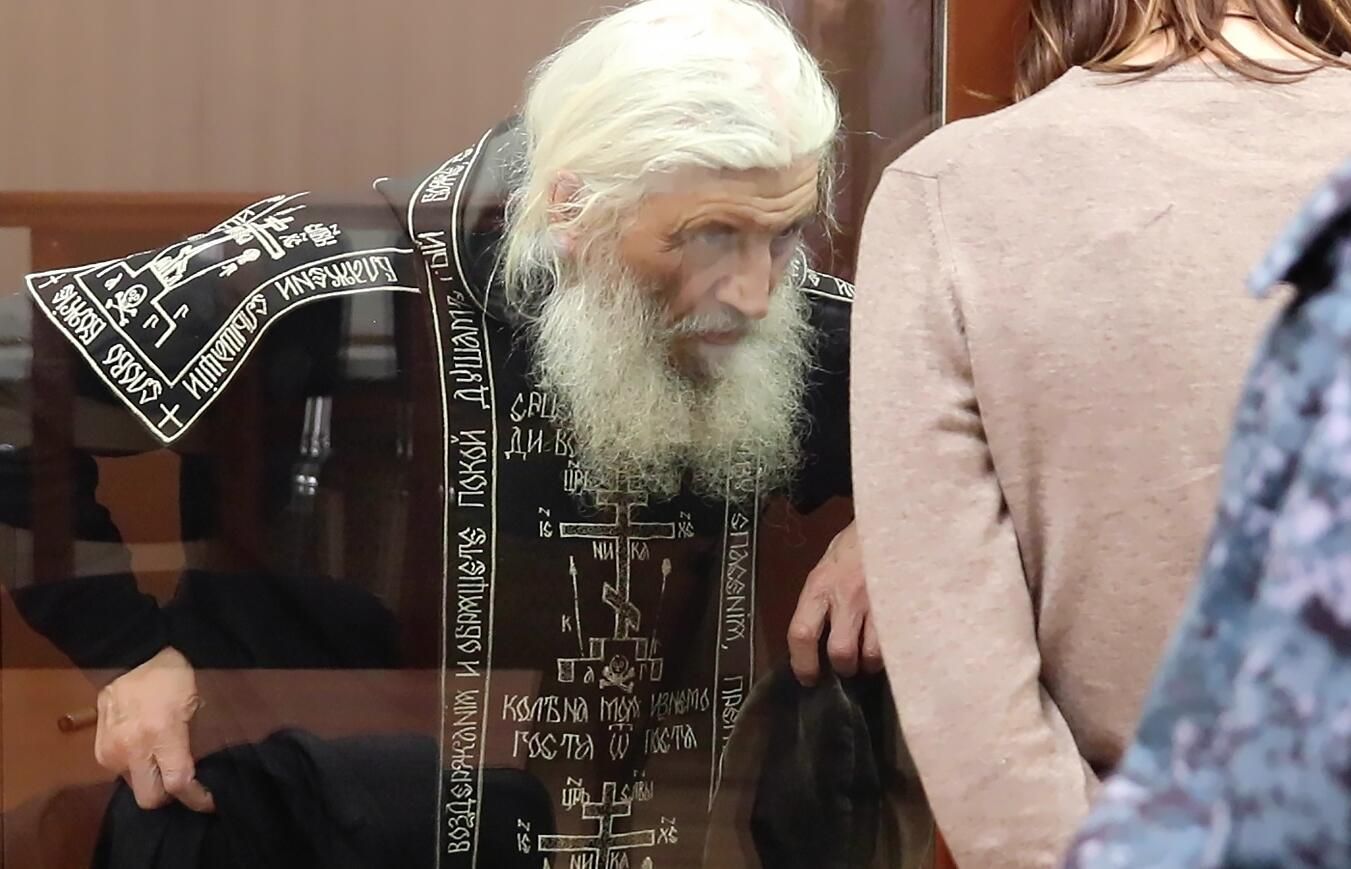 Бывший схимонах Сергий (Николай Романов) в Басманном суде Москвы, где ему должны избрать меру пресечения Бывший схимонах Сергий (Николай Романов) в Басманном суде Москвы, где ему должны избрать меру пресечения - РИА Новости, 1920, 30.03.2021