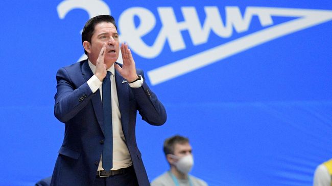 Главный тренер БК Зенит Хавьер Паскуаль во время матча 16-го тура регулярного чемпионата мужской баскетбольной Евролиги сезона 2020/2021 между БК Зенит (Санкт-Петербург, Россия) и БК Црвена Звезда (Белград, Сербия).