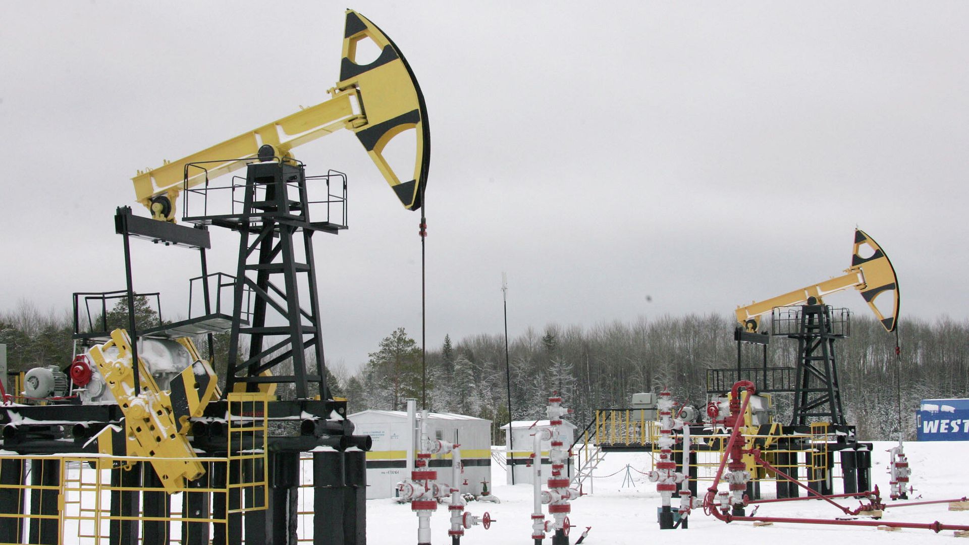 Приобское нефтяное месторождение в Ханты-Мансийском автономном округе Приобское нефтяное месторождение в Ханты-Мансийском автономном округе - РИА Новости, 1920, 04.03.2021