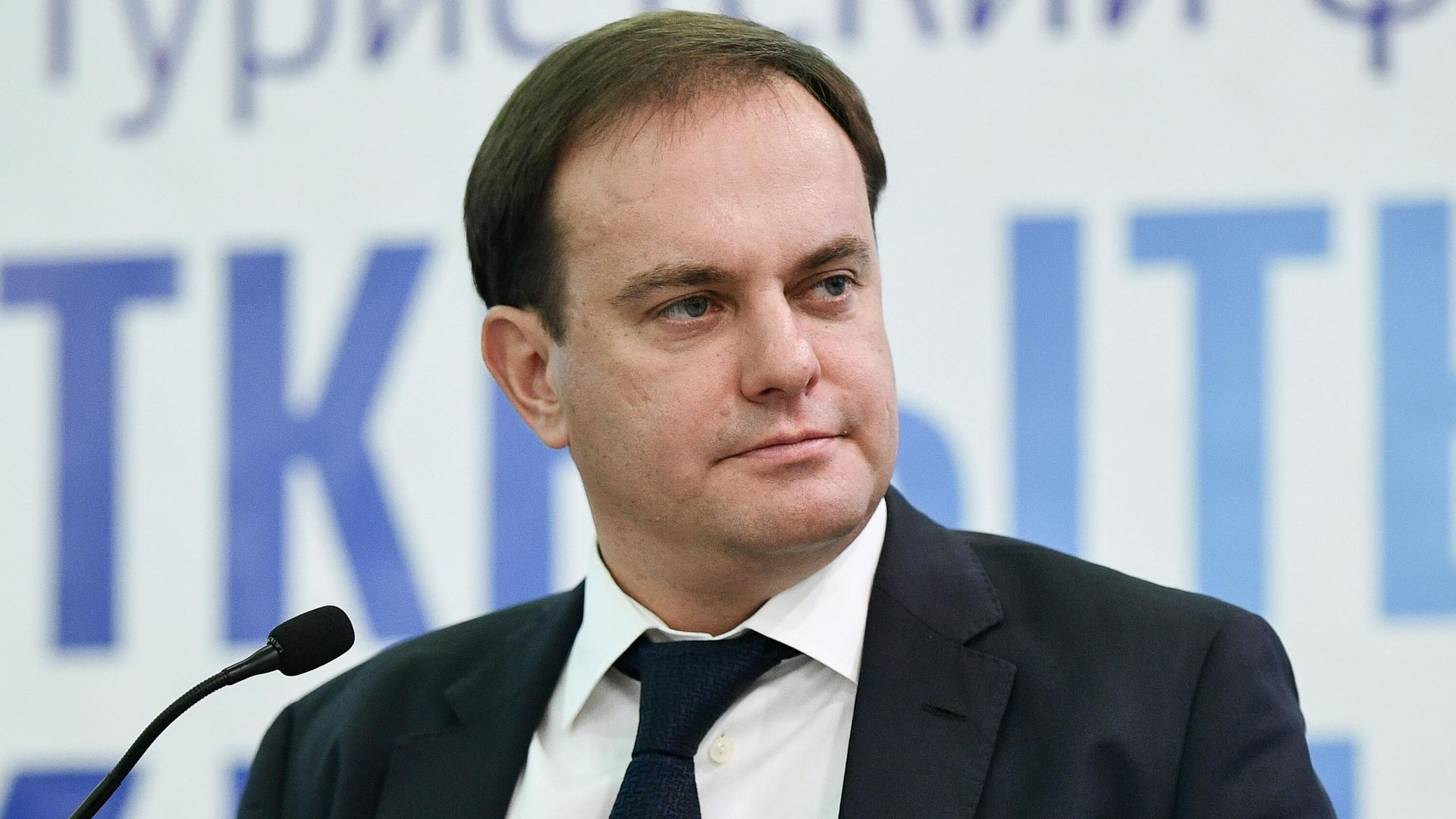 Министр курортов и туризма Республики Крым Вадим Волченко Министр курортов и туризма Республики Крым Вадим Волченко - РИА Новости, 1920, 11.01.2021