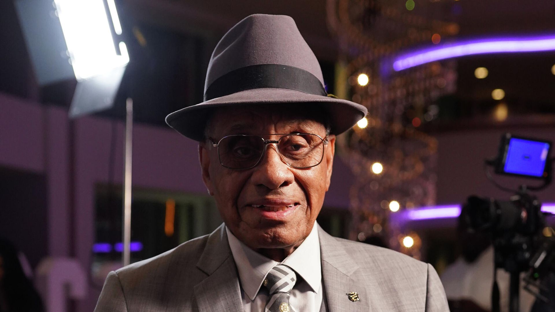LOS ANGELES, CALIFORNIA - OCTOBER 25: Willie Eldon O'Ree attends Downtown Los Angeles Film Festival - Willie at Regal Cinemas L.A. Live on October 25, 2019 in Los Angeles, California. Presley Ann/Getty Images/AFP LOS ANGELES, CALIFORNIA - OCTOBER 25: Willie Eldon O'Ree attends Downtown Los Angeles Film Festival - Willie at Regal Cinemas L.A. Live on October 25, 2019 in Los Angeles, California. Presley Ann/Getty Images/AFP - РИА Новости, 1920, 12.01.2021