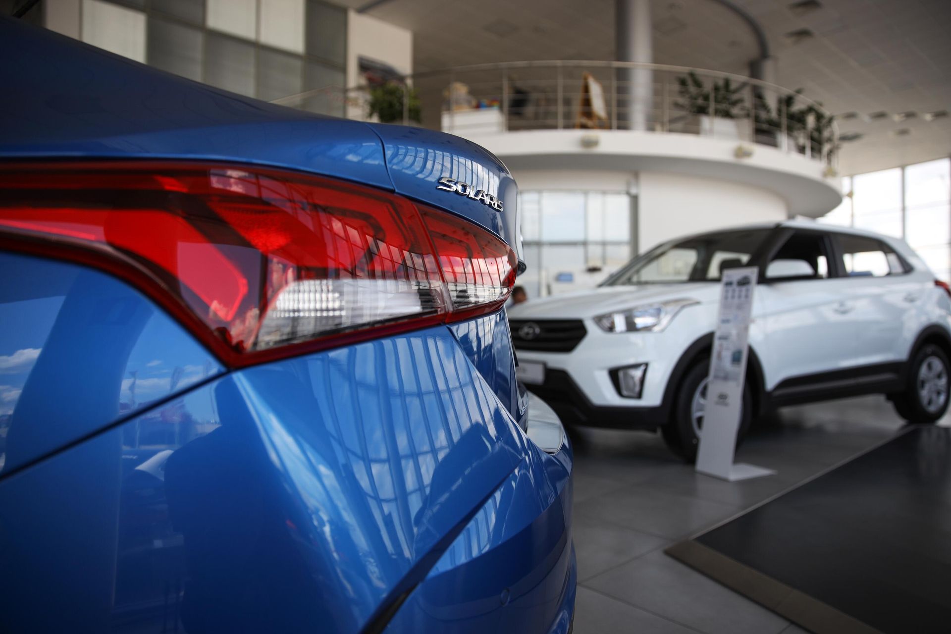 Автомобили Hyundai в автосалоне Автомобили Hyundai в автосалоне - РИА Новости, 1920, 13.01.2021