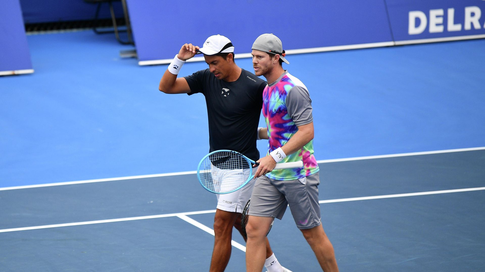 DELRAY BEACH, FLORIDA - JANUARY 12: Gonzalo Escobar of Ecuador and Ariel Behar of Uruguay celebrate after winning against Mackenzie McDonlad and Tommy Paul in the Doubles Semifinals of the Delray Beach Open by Vitacost.com at Delray Beach Tennis Center on January 12, 2021 in Delray Beach, Florida. Mark Brown/Getty Images/AFP DELRAY BEACH, FLORIDA - JANUARY 12: Gonzalo Escobar of Ecuador and Ariel Behar of Uruguay celebrate after winning against Mackenzie McDonlad and Tommy Paul in the Doubles Semifinals of the Delray Beach Open by Vitacost.com at Delray Beach Tennis Center on January 12, 2021 in Delray Beach, Florida. Mark Brown/Getty Images/AFP - РИА Новости, 1920, 13.01.2021