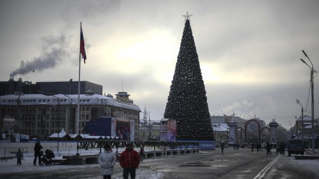 Новогодняя елка на площади Ленина в Туле Новогодняя елка на площади Ленина в Туле