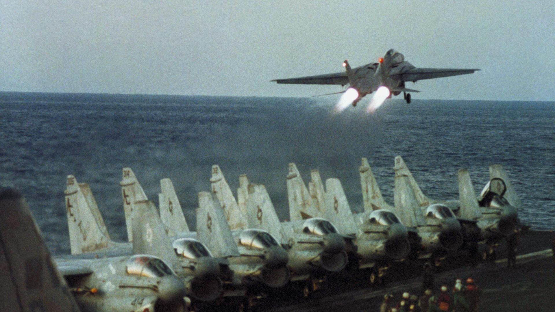 Самолеты F-14 ВМС США в Красном море Самолеты F-14 ВМС США в Красном море - РИА Новости, 1920, 18.02.2024