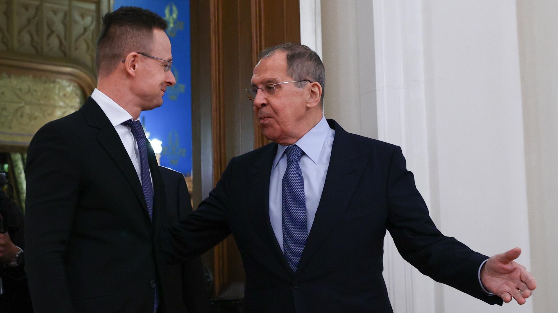 Министр иностранных дел РФ Сергей Лавров и министр иностранных дел Венгрии Петер Сийярто во время встречи в Доме приемов МИД России Министр иностранных дел РФ Сергей Лавров и министр иностранных дел Венгрии Петер Сийярто во время встречи в Доме приемов МИД России - РИА Новости, 1920, 31.01.2022