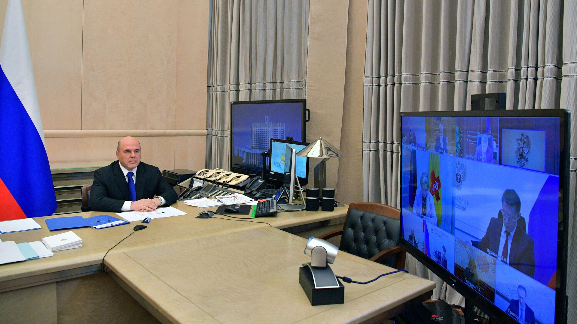 Председатель правительства РФ Михаил Мишустин проводит заседание президиума Координационного совета при правительстве РФ по борьбе с распространением коронавирусной инфекции Председатель правительства РФ Михаил Мишустин проводит заседание президиума Координационного совета при правительстве РФ по борьбе с распространением коронавирусной инфекции - РИА Новости, 1920, 18.03.2021