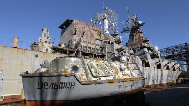 Недостроенный военный ракетный крейсер Украина