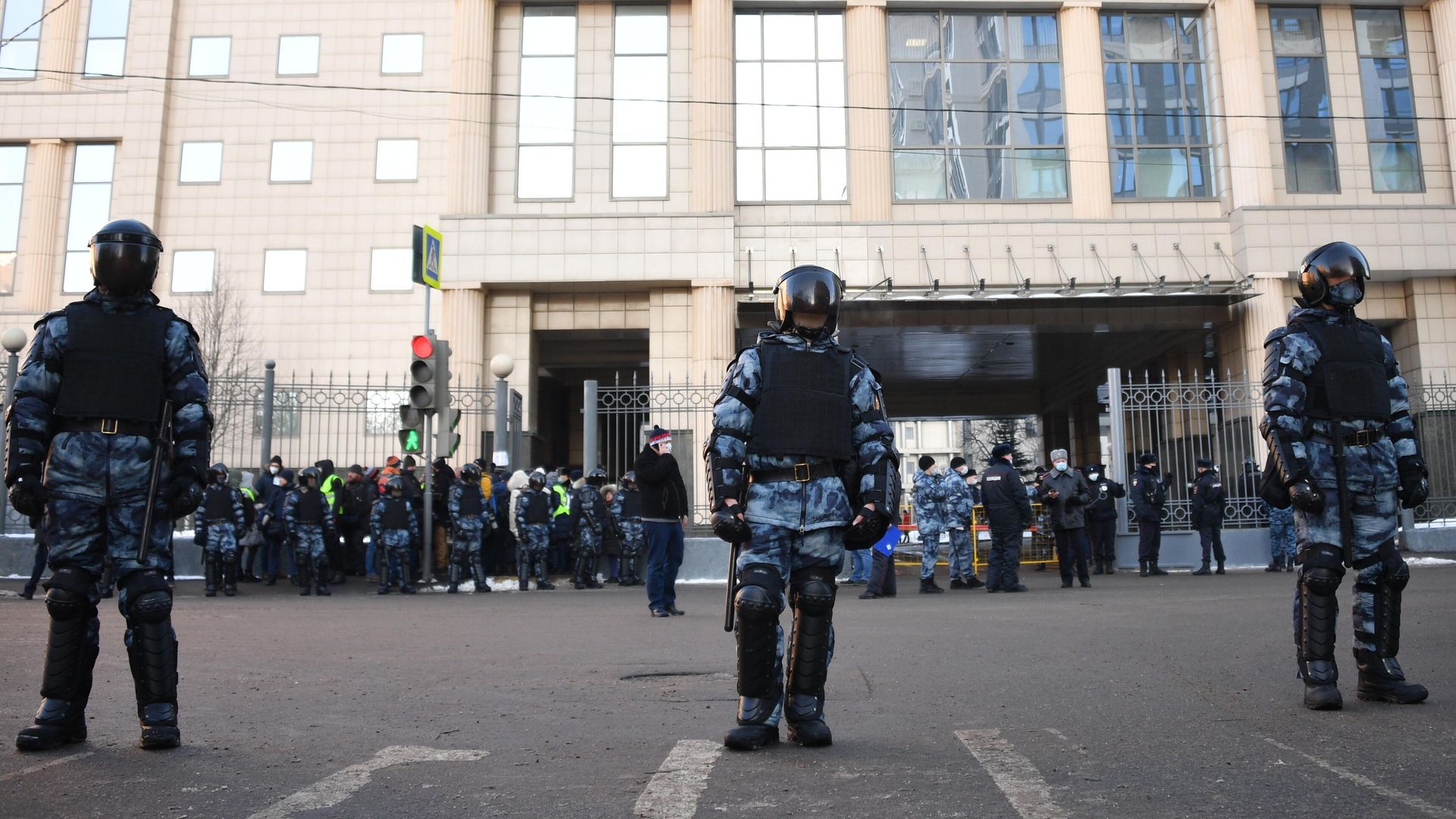 Сотрудники полиции у здания Московского городского суда Сотрудники полиции у здания Московского городского суда - РИА Новости, 1920, 02.02.2021
