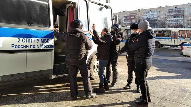 Задержания у метро Преображенская площадь