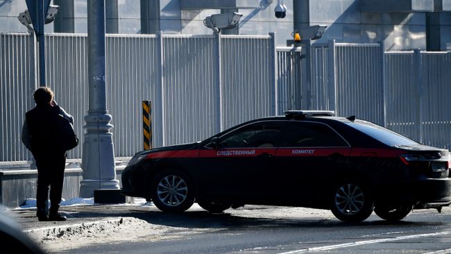 Служебный автомобиль Следственного комитета РФ