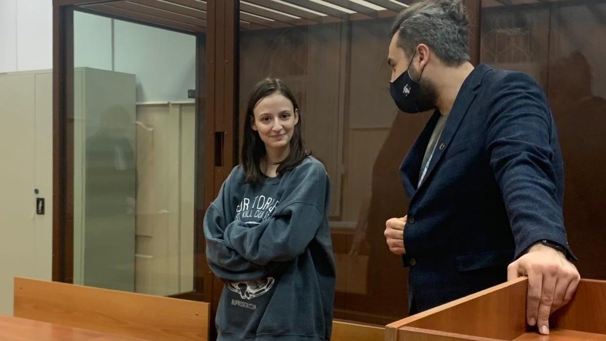 Муниципальный депутат Басманного района Москвы Людмила (Люся) Штейн в Басманном суде Москвы Муниципальный депутат Басманного района Москвы Людмила (Люся) Штейн в Басманном суде Москвы - РИА Новости, 1920, 16.05.2022