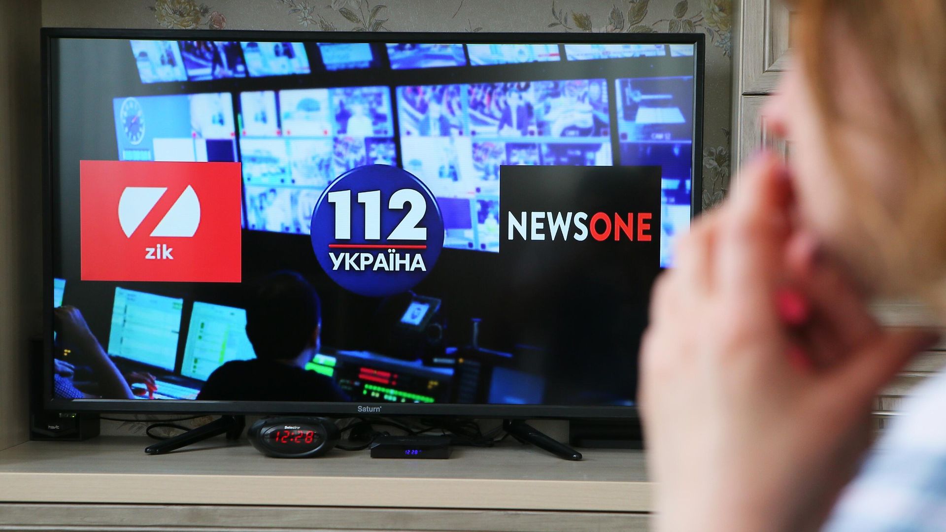 Экран телевизора с логотипами телеканалов ZIK, 112.Украина и NewsOne Экран телевизора с логотипами телеканалов ZIK, 112.Украина и NewsOne - РИА Новости, 1920, 05.02.2021