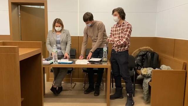 Француза арестовали на 7 суток за участие в несогласованной акции в Москве. Кадры из зала суда Француза арестовали на 7 суток за участие в несогласованной акции в Москве. Кадры из зала суда - РИА Новости, 1920, 04.02.2021