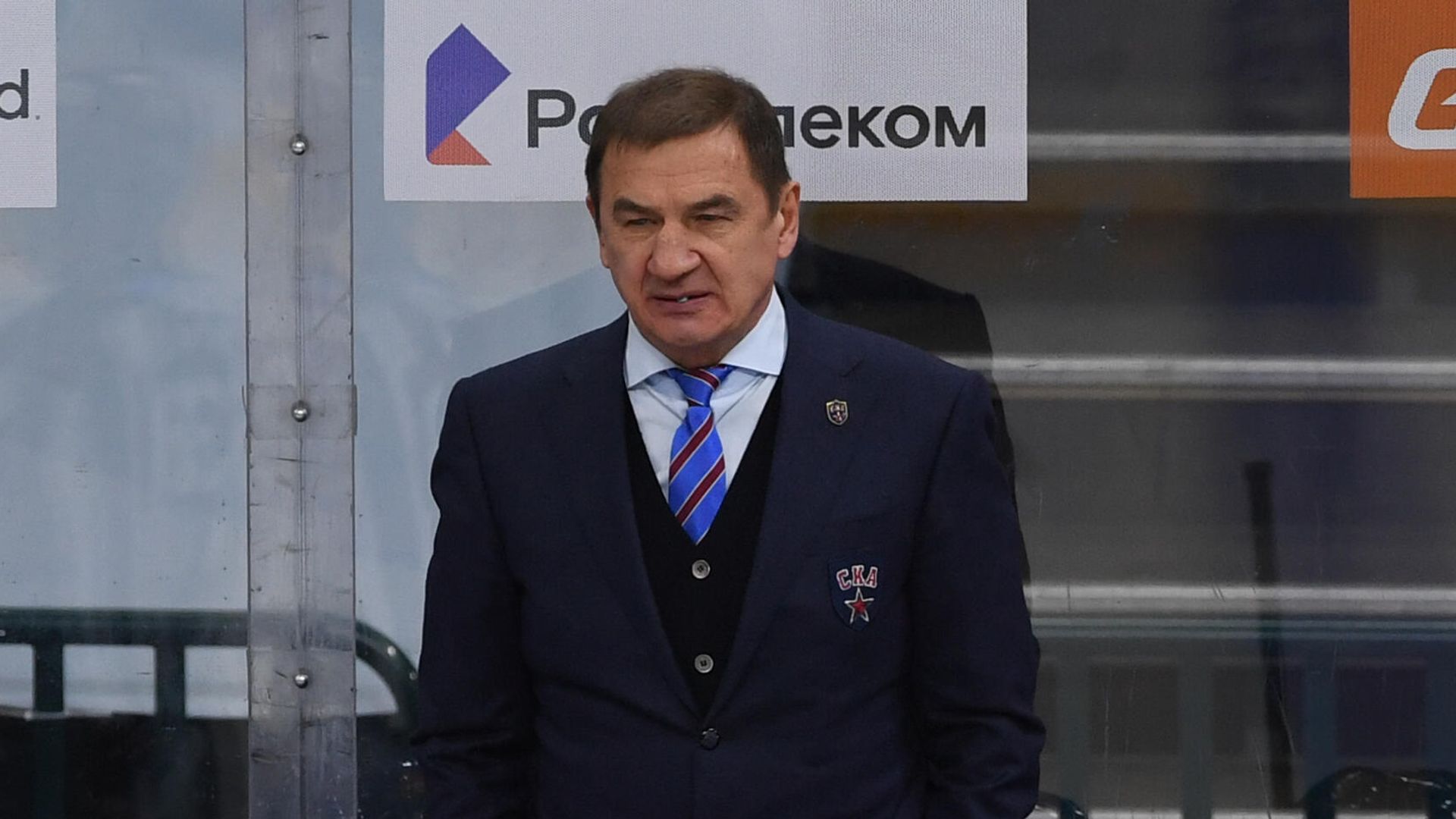 Главный тренер СКА Валерий Брагин и хоккеисты клуба Главный тренер СКА Валерий Брагин и хоккеисты клуба - РИА Новости, 1920, 24.07.2021