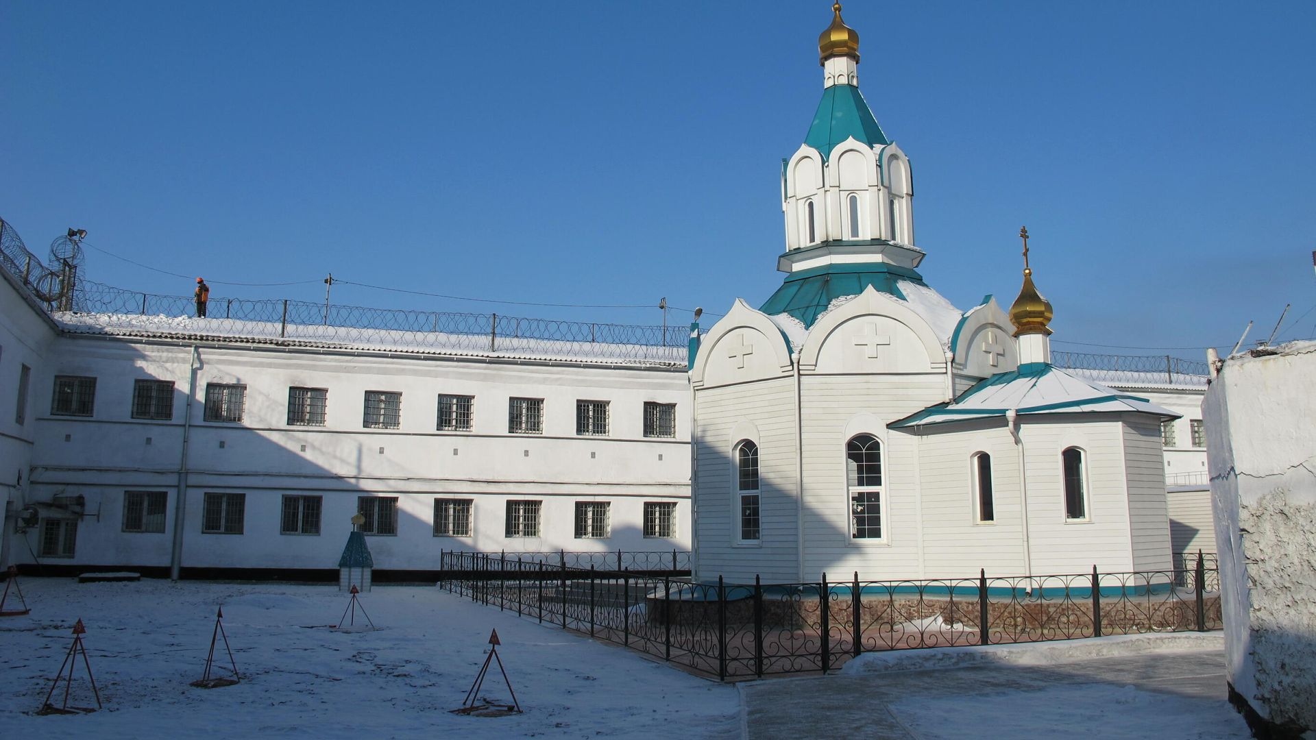 Внутренний двор и церковь в СИЗО № 1 в Иркутске Внутренний двор и церковь в СИЗО № 1 в Иркутске - РИА Новости, 1920, 08.02.2021