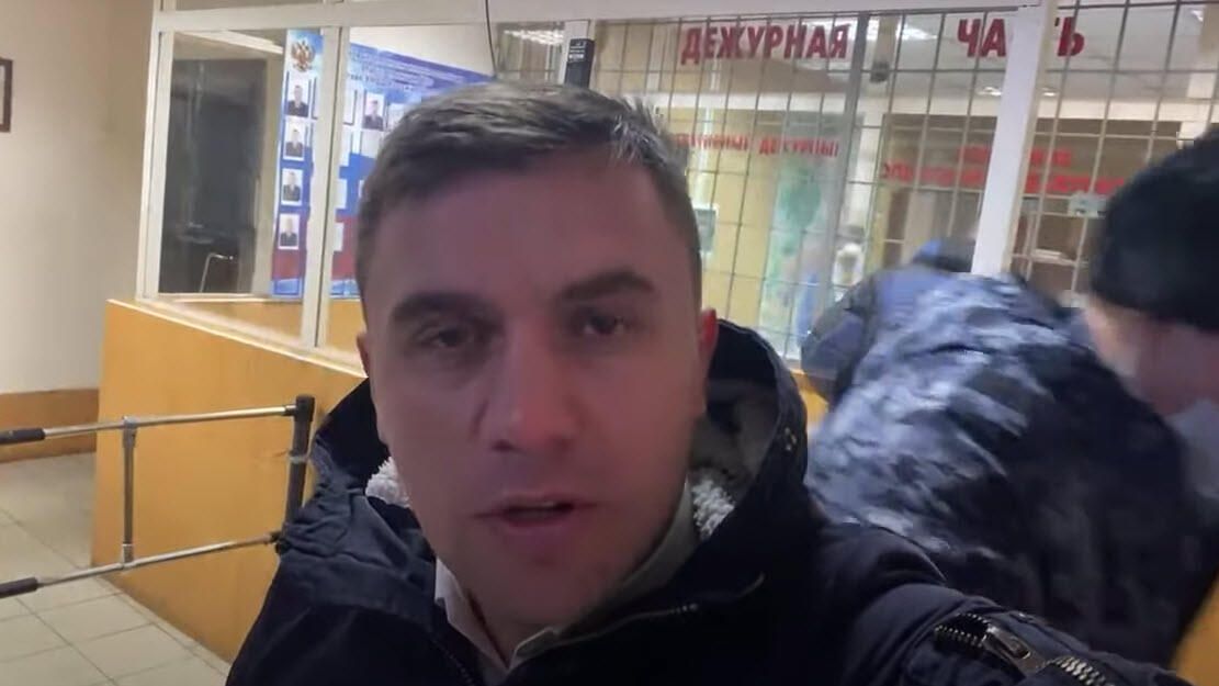 Саратовский депутат облдумы от КПРФ Николай Бондаренко в полиции - РИА Новости, 1920, 12.03.2021