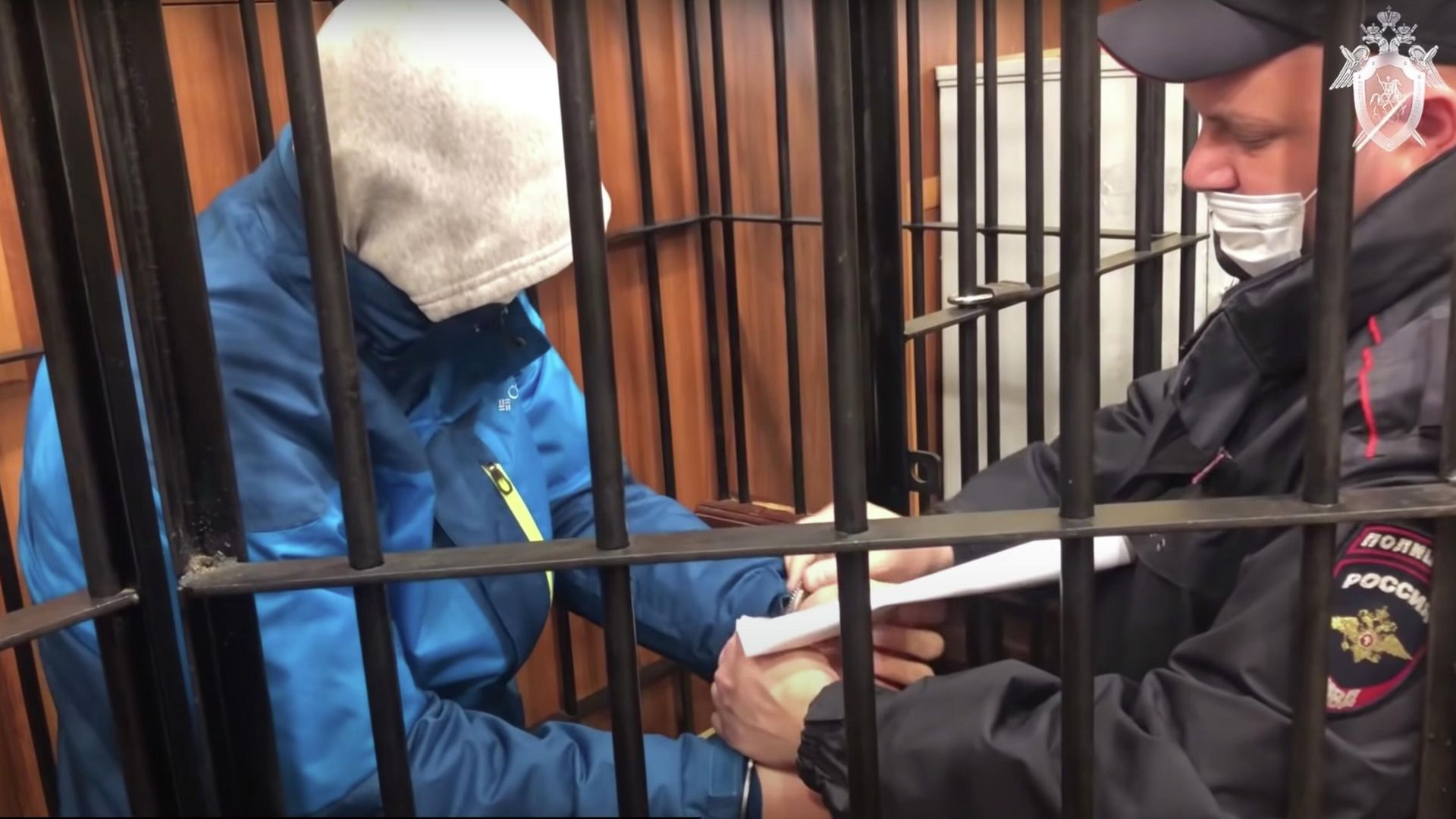 Участковый уполномоченный заключен под стражу по обвинению в мошенничестве с квартирой ветерана ВОВ Участковый уполномоченный заключен под стражу по обвинению в мошенничестве с квартирой ветерана ВОВ - РИА Новости, 1920, 11.02.2021