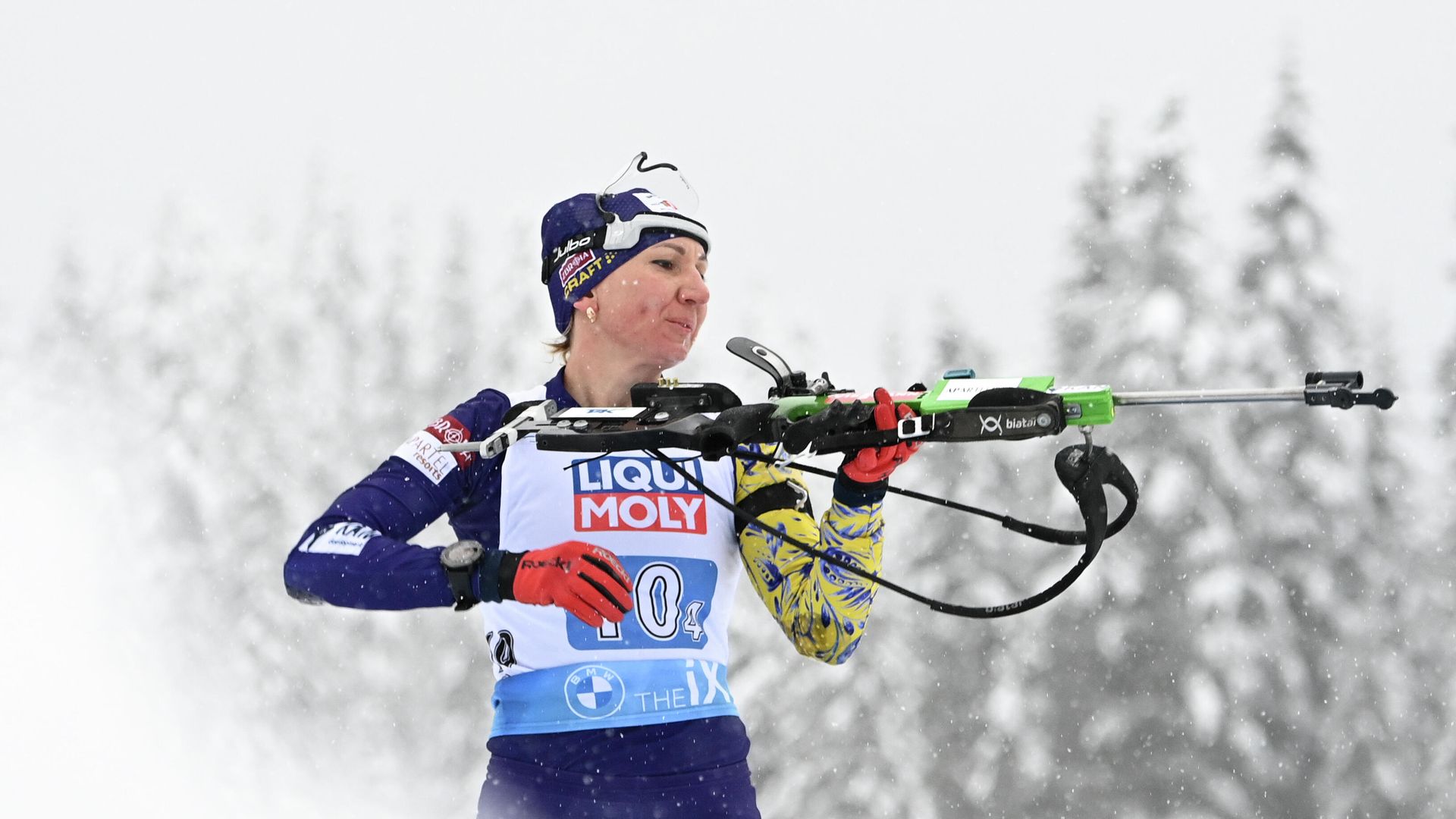 Елена Пидгрушная (Украина) на огневом рубеже смешанной эстафеты на чемпионате мира по биатлону в словенской Поклюке. - РИА Новости, 1920, 11.02.2021