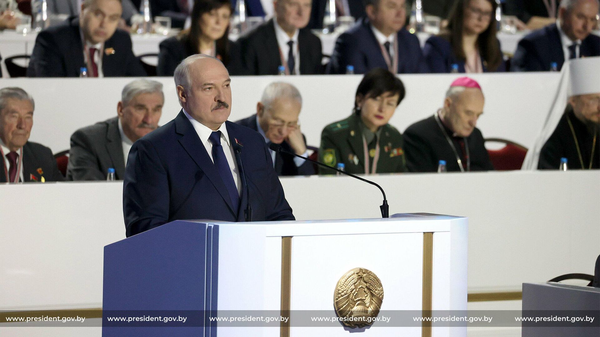 Президент Белоруссии Александр Лукашенко во время выступления на Всебелорусском собрании в Минске Президент Белоруссии Александр Лукашенко во время выступления на Всебелорусском собрании в Минске - РИА Новости, 1920, 12.02.2021