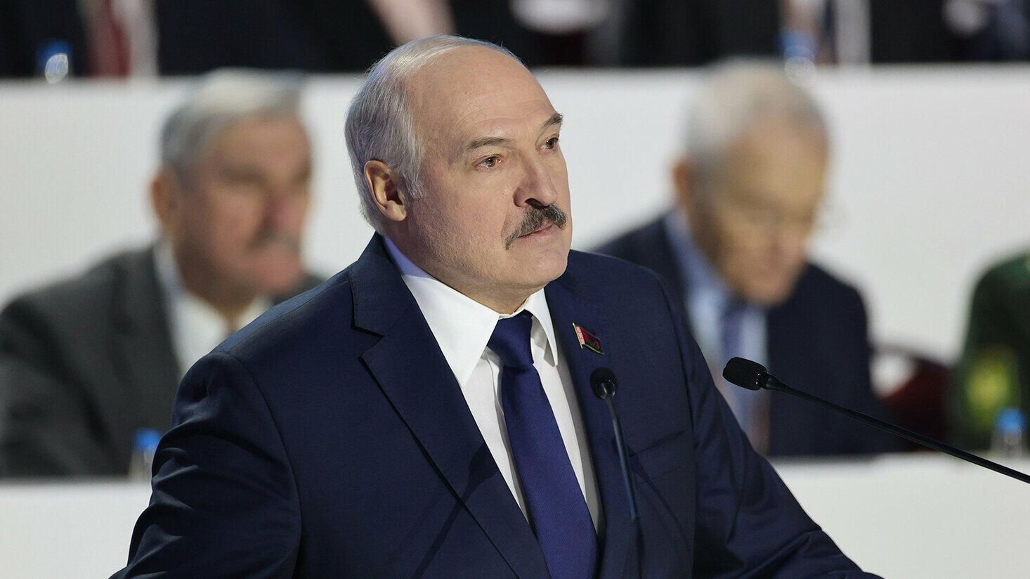Президент Белоруссии Александр Лукашенко во время выступления на Всебелорусском собрании в Минске Президент Белоруссии Александр Лукашенко во время выступления на Всебелорусском собрании в Минске - РИА Новости, 1920, 14.04.2021