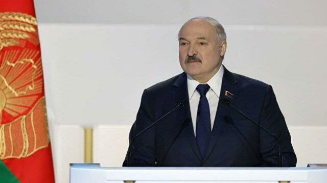 Умные люди давно ищут телефоны кнопочные: Лукашенко убеждает отказаться от смартфонов Умные люди давно ищут телефоны кнопочные: Лукашенко убеждает отказаться от смартфонов - РИА Новости, 1920, 12.02.2021