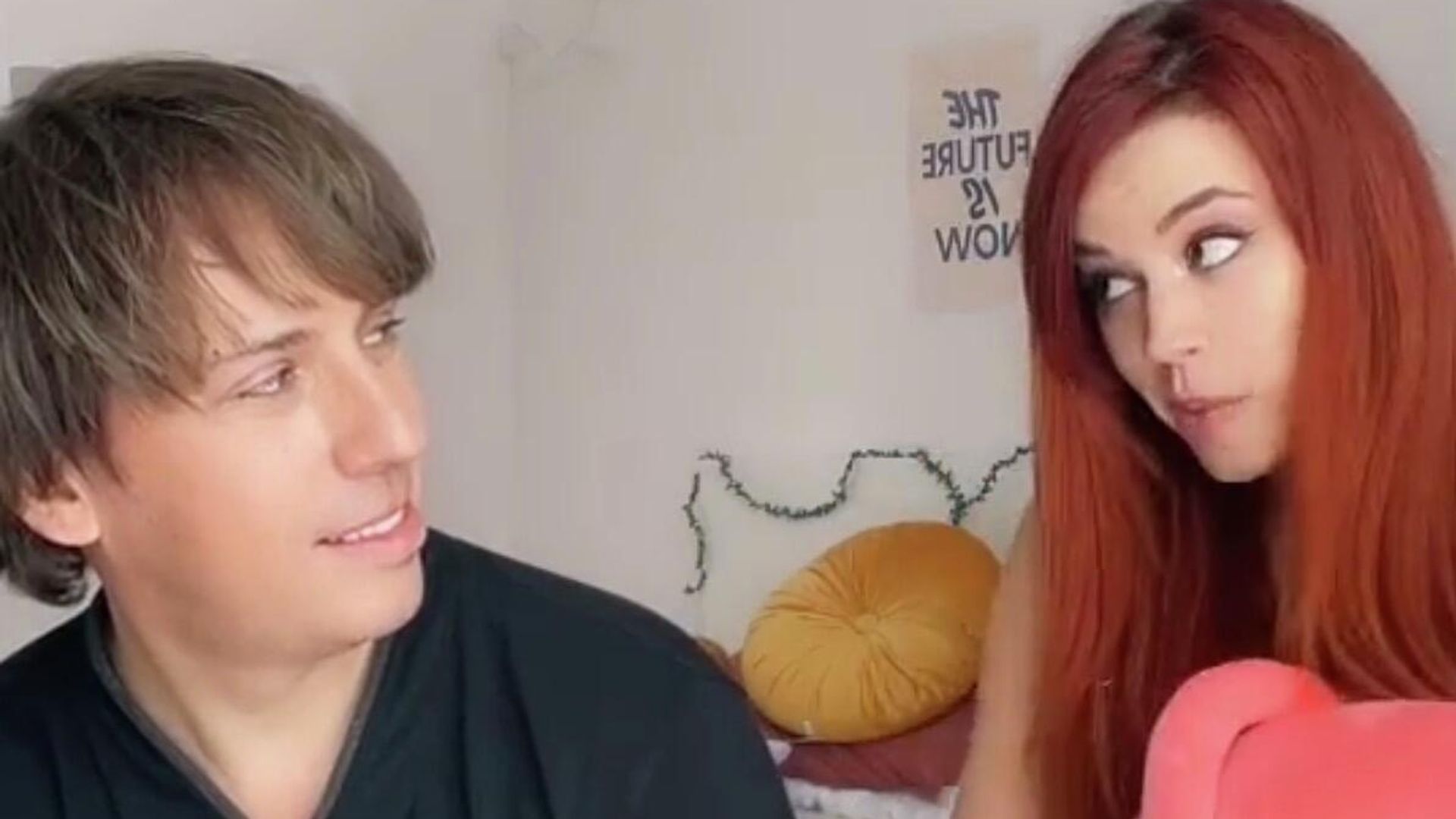 Кадр из видео со страницы Максима Галкина в TikTok Кадр из видео со страницы Максима Галкина в TikTok - РИА Новости, 1920, 12.02.2021