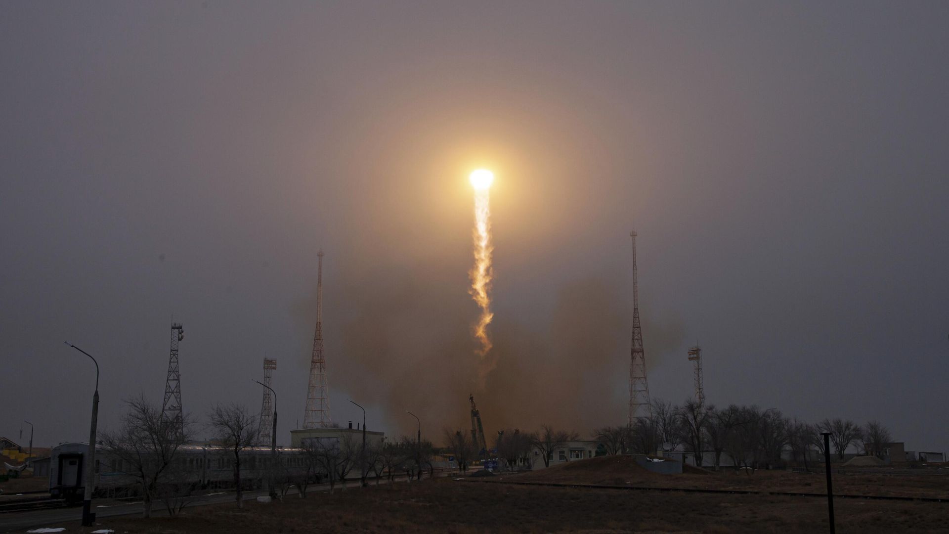 Запуск ракеты-носителя Союз-2.1а с грузовым кораблем Прогресс Запуск ракеты-носителя Союз-2.1а с грузовым кораблем Прогресс - РИА Новости, 1920, 23.05.2021