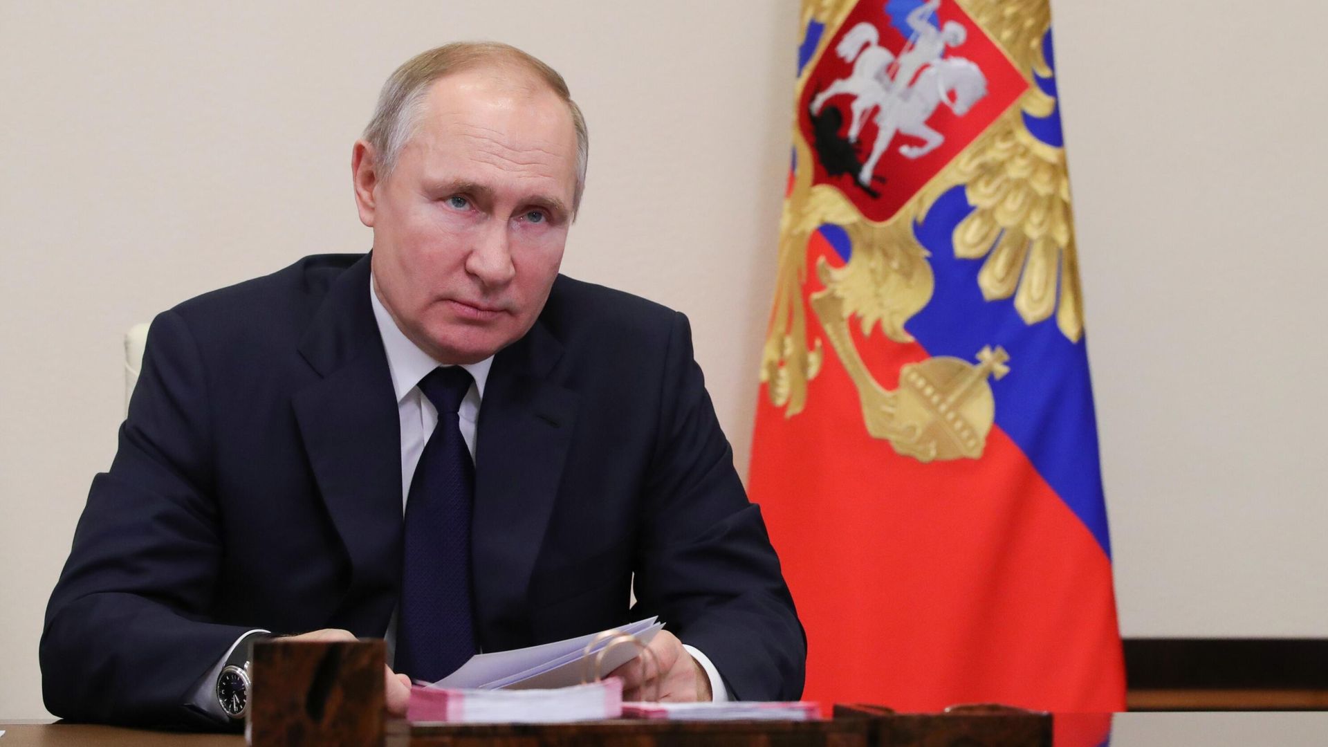 Президент РФ Владимир Путин в режиме видеоконференции проводит встречу с руководителями фракций Государственной Думы РФ Президент РФ Владимир Путин в режиме видеоконференции проводит встречу с руководителями фракций Государственной Думы РФ - РИА Новости, 1920, 17.02.2021