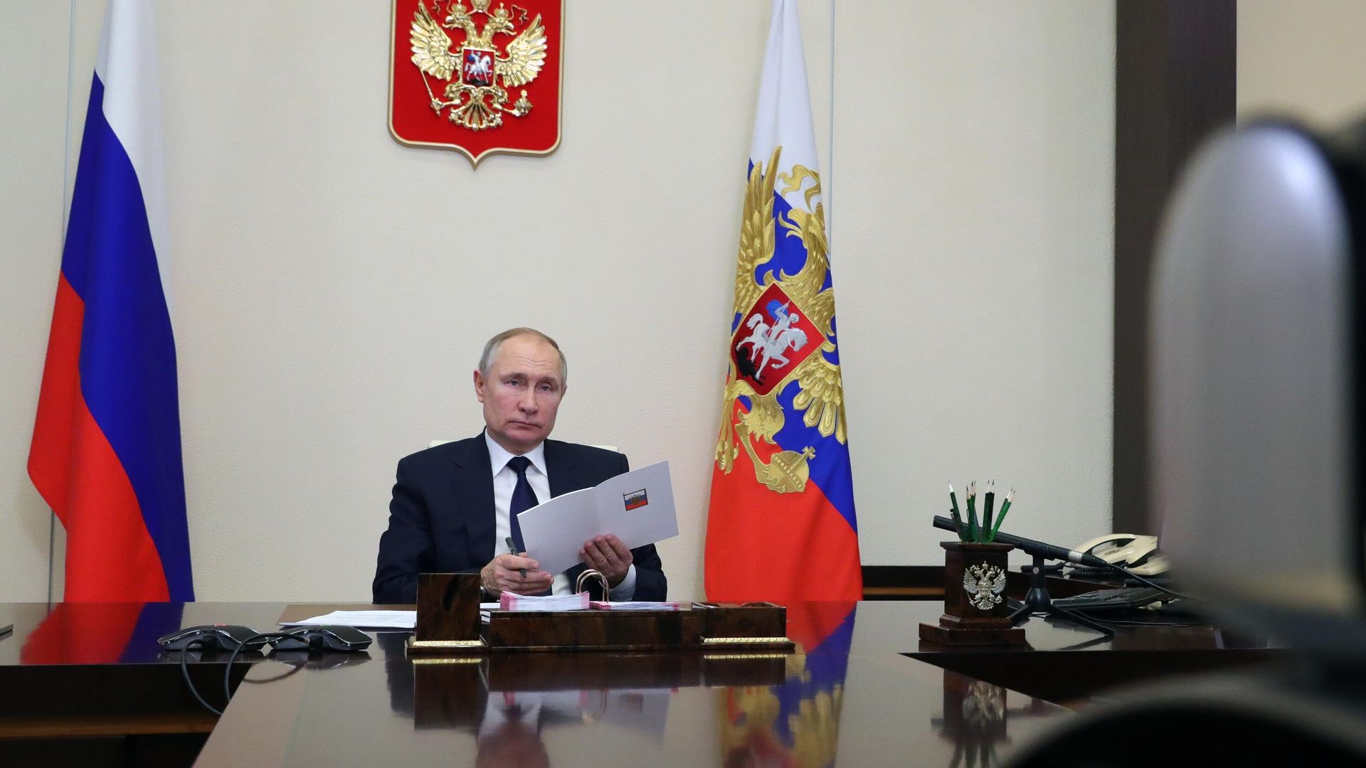 Президент РФ Владимир Путин в режиме видеоконференции проводит встречу с руководителями фракций Государственной Думы РФ Президент РФ Владимир Путин в режиме видеоконференции проводит встречу с руководителями фракций Государственной Думы РФ - РИА Новости, 1920, 17.02.2021