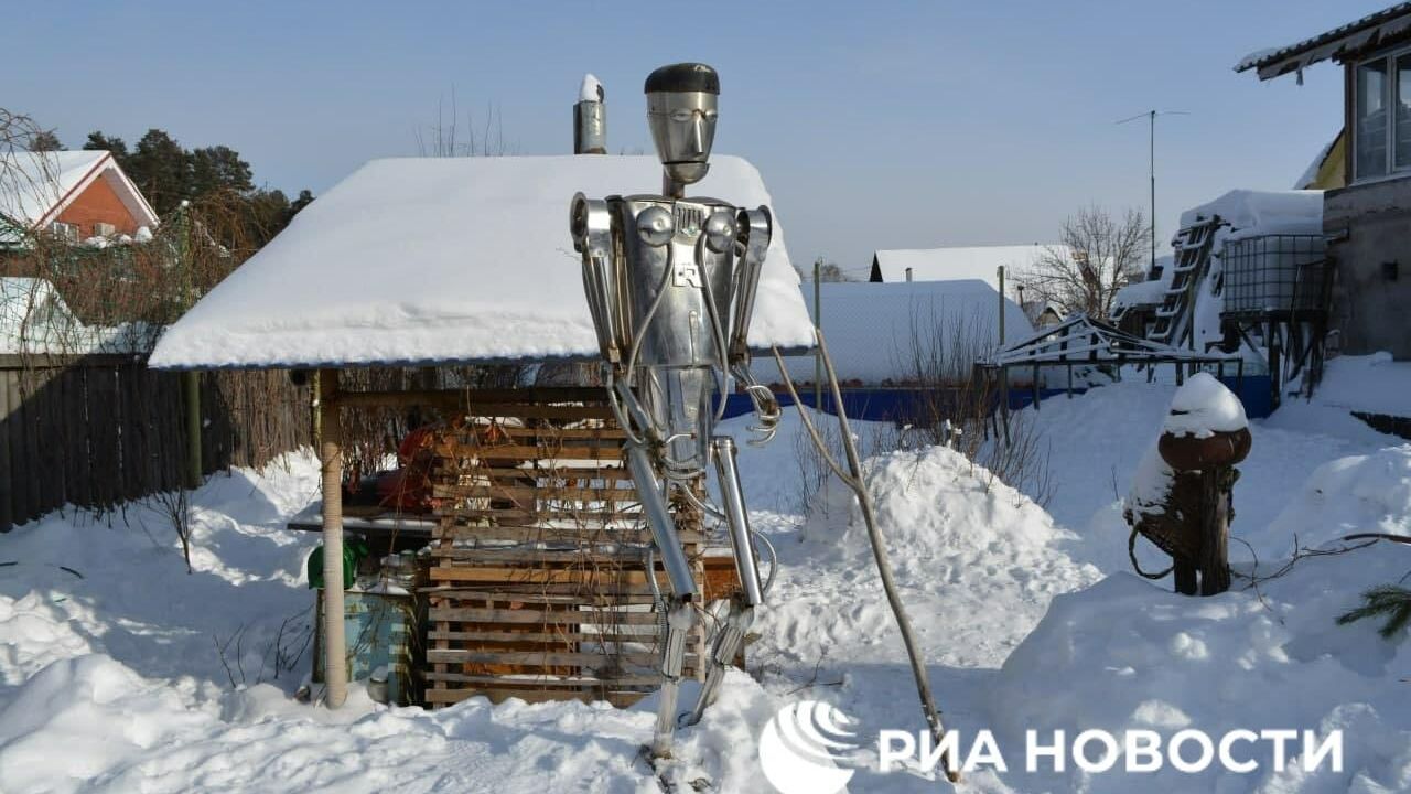 Металлический Федор, сделанный Сергеем Кирюхиным из Перми Металлический Федор, сделанный Сергеем Кирюхиным из Перми - РИА Новости, 1920, 17.02.2021