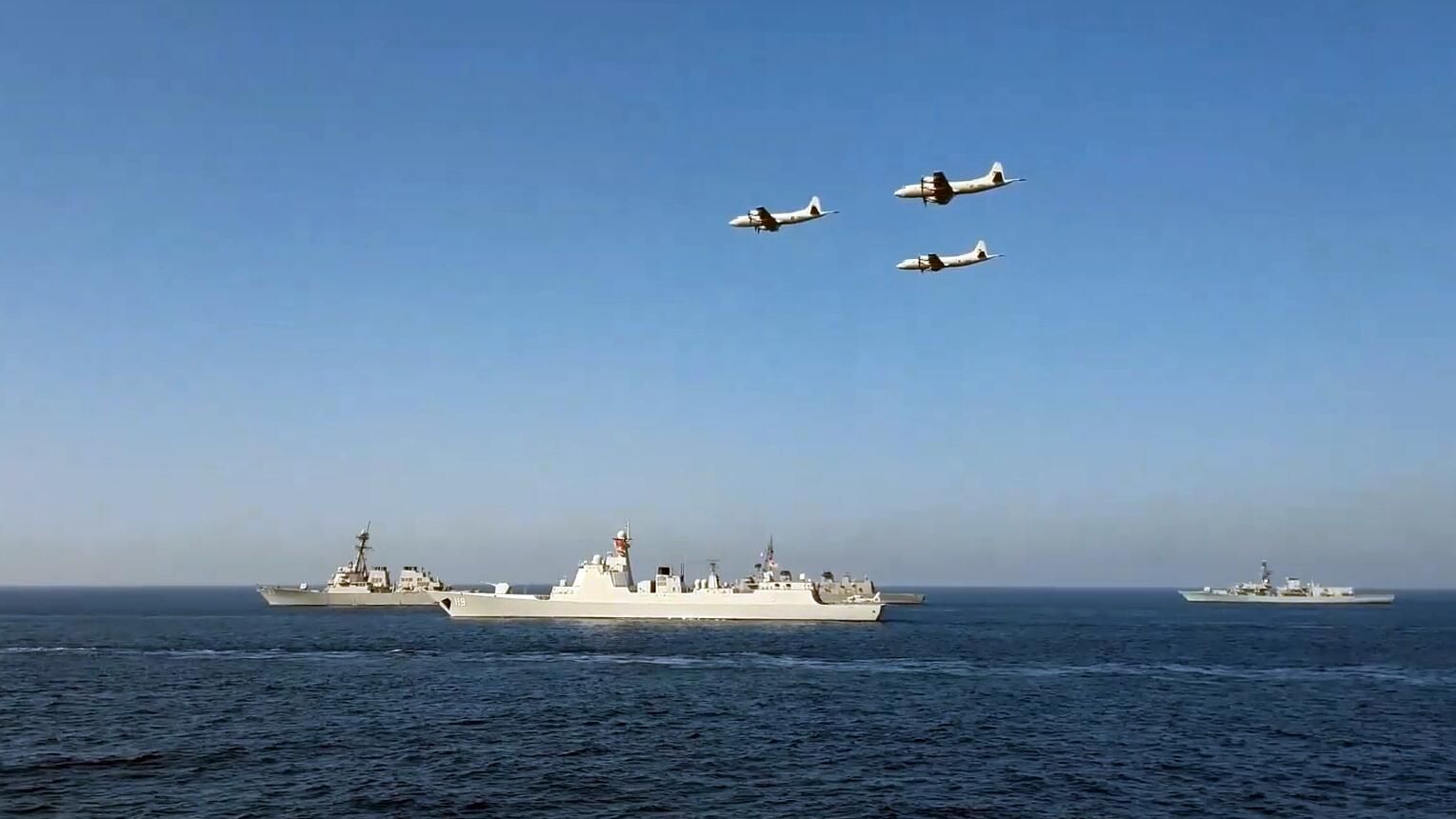 Морская фаза многонациональных военно-морских учений Аман-2021 Индийском океане Морская фаза многонациональных военно-морских учений Аман-2021 Индийском океане - РИА Новости, 1920, 20.05.2022