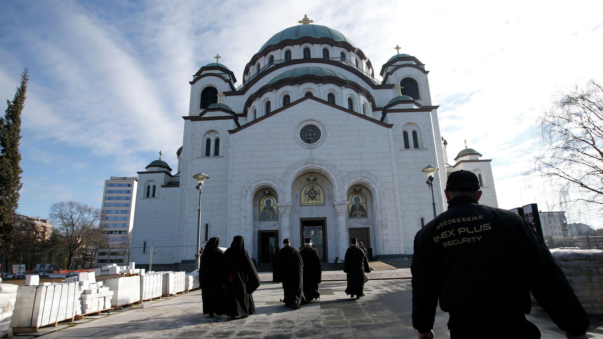 Православные священники у Храма Святого Саввы в Белграде - РИА Новости, 1920, 18.02.2021