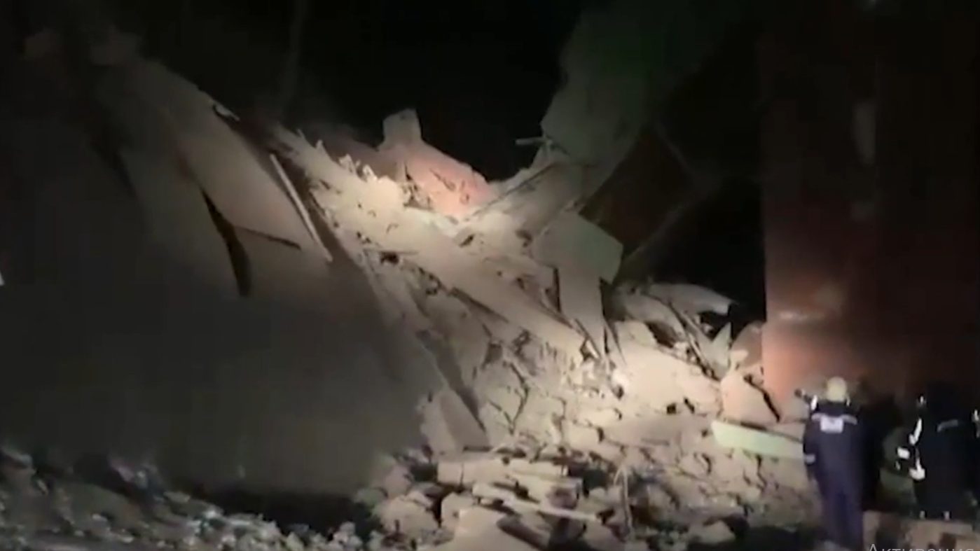 Опубликовано видео с места обрушения на фабрике в Норильске Опубликовано видео с места обрушения на фабрике в Норильске - РИА Новости, 1920, 20.02.2021