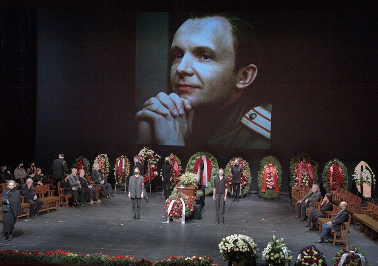 Прощание с народным артистом РСФСР Андреем Мягковым Прощание с народным артистом РСФСР Андреем Мягковым