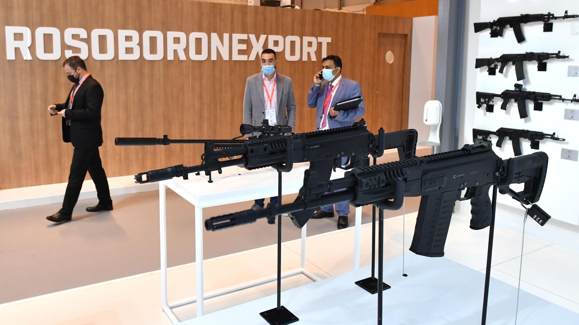 Автомат АК-308 от Концерна Калашников на выставке оборонной промышленности IDEX-2021 в Абу-Даби Автомат АК-308 от Концерна Калашников на выставке оборонной промышленности IDEX-2021 в Абу-Даби - РИА Новости, 1920, 14.11.2023