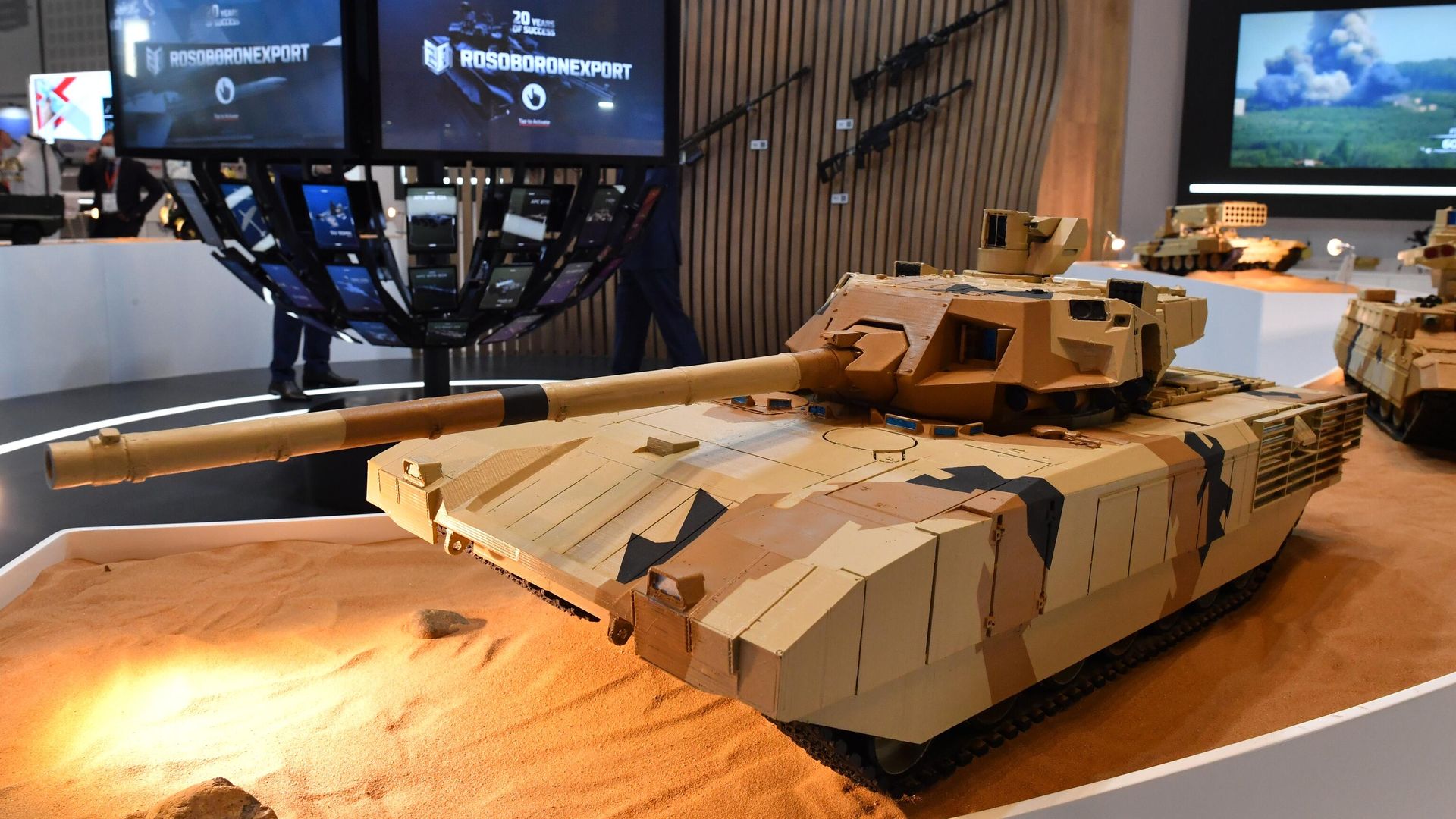 Макет танка Т-14 Армата на стенде Рособоронэкспорта выставки оборонной промышленности IDEX-2021 в Абу-Даби Макет танка Т-14 Армата на стенде Рособоронэкспорта выставки оборонной промышленности IDEX-2021 в Абу-Даби - РИА Новости, 1920, 25.02.2021