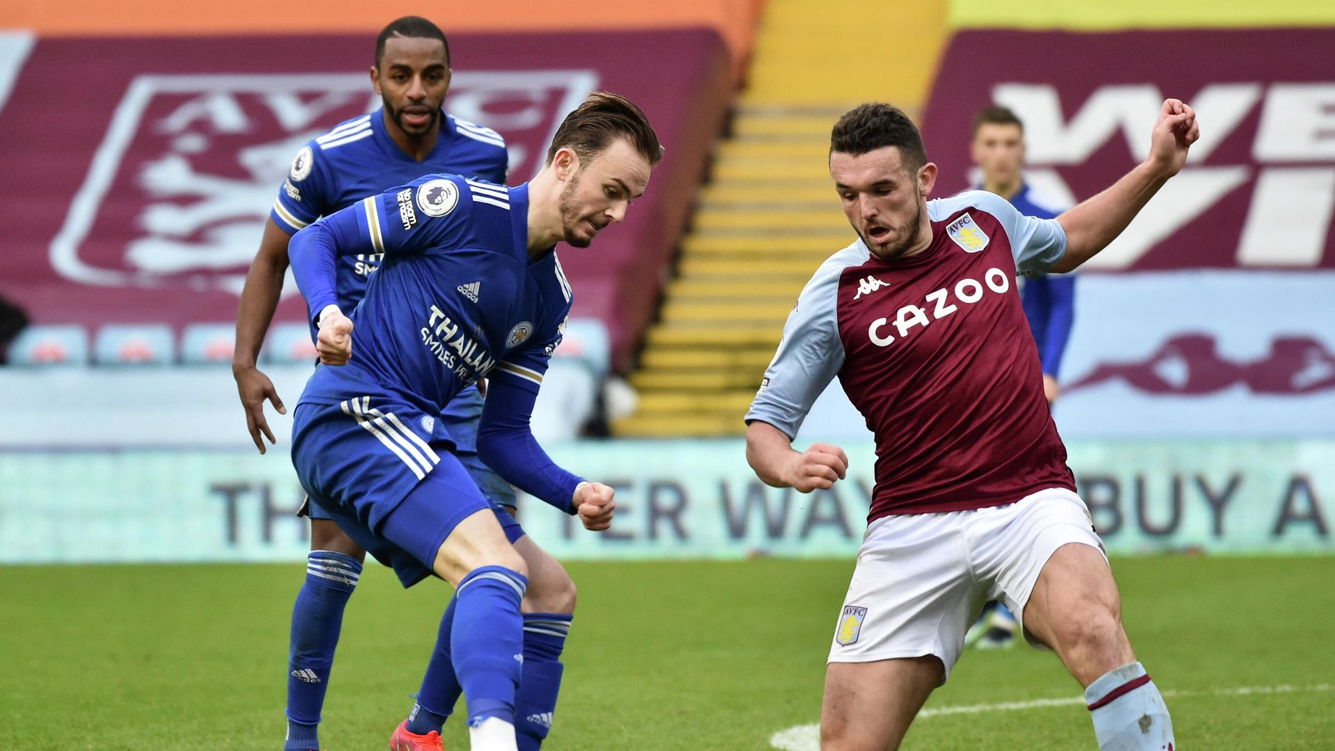 Leicester City's English midfielder James Maddison (L) vies with Aston Villa's Scottish midfielder John McGinn (R) during the English Premier League football match between Aston Villa and Leicester City at Villa Park in Birmingham, central England on February 21, 2021. (Photo by Rui Vieira / POOL / AFP) / RESTRICTED TO EDITORIAL USE. No use with unauthorized audio, video, data, fixture lists, club/league logos or 'live' services. Online in-match use limited to 120 images. An additional 40 images may be used in extra time. No video emulation. Social media in-match use limited to 120 images. An additional 40 images may be used in extra time. No use in betting publications, games or single club/league/player publications. / Leicester City's English midfielder James Maddison (L) vies with Aston Villa's Scottish midfielder John McGinn (R) during the English Premier League football match between Aston Villa and Leicester City at Villa Park in Birmingham, central England on February 21, 2021. (Photo by Rui Vieira / POOL / AFP) / RESTRICTED TO EDITORIAL USE. No use with unauthorized audio, video, data, fixture lists, club/league logos or 'live' services. Online in-match use limited to 120 images. An additional 40 images may be used in extra time. No video emulation. Social media in-match use limited to 120 images. An additional 40 images may be used in extra time. No use in betting publications, games or single club/league/player publications. / - РИА Новости, 1920, 21.02.2021